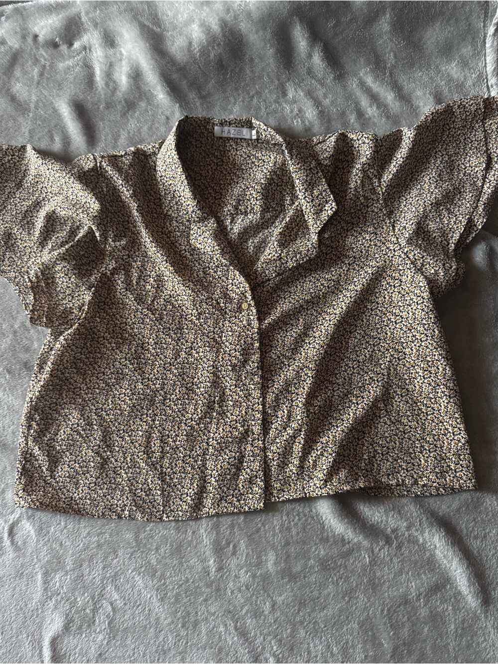 hazel Brown Micro Floral Button-Front Crop Blouse